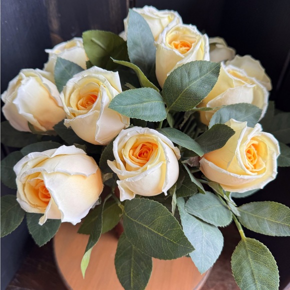 Realistic Faux Yellow Roses - Picture 3 of 8